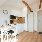 Apartment Blisko Dworca Host Nawrot 56