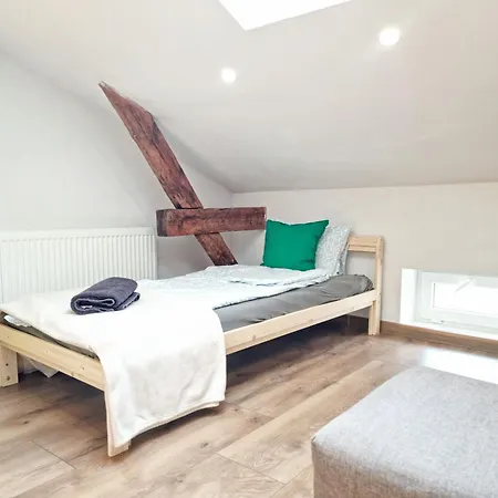 Blisko Dworca Host Nawrot 56 * Λοτζ