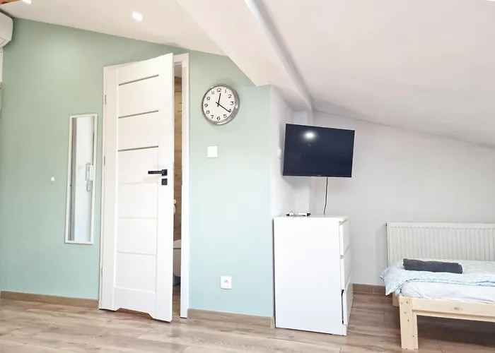 Blisko Dworca Host Nawrot 56 דירה לודז'