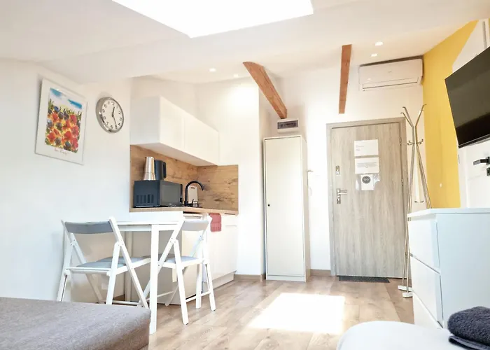 Blisko Dworca Host Nawrot 56 לודז'